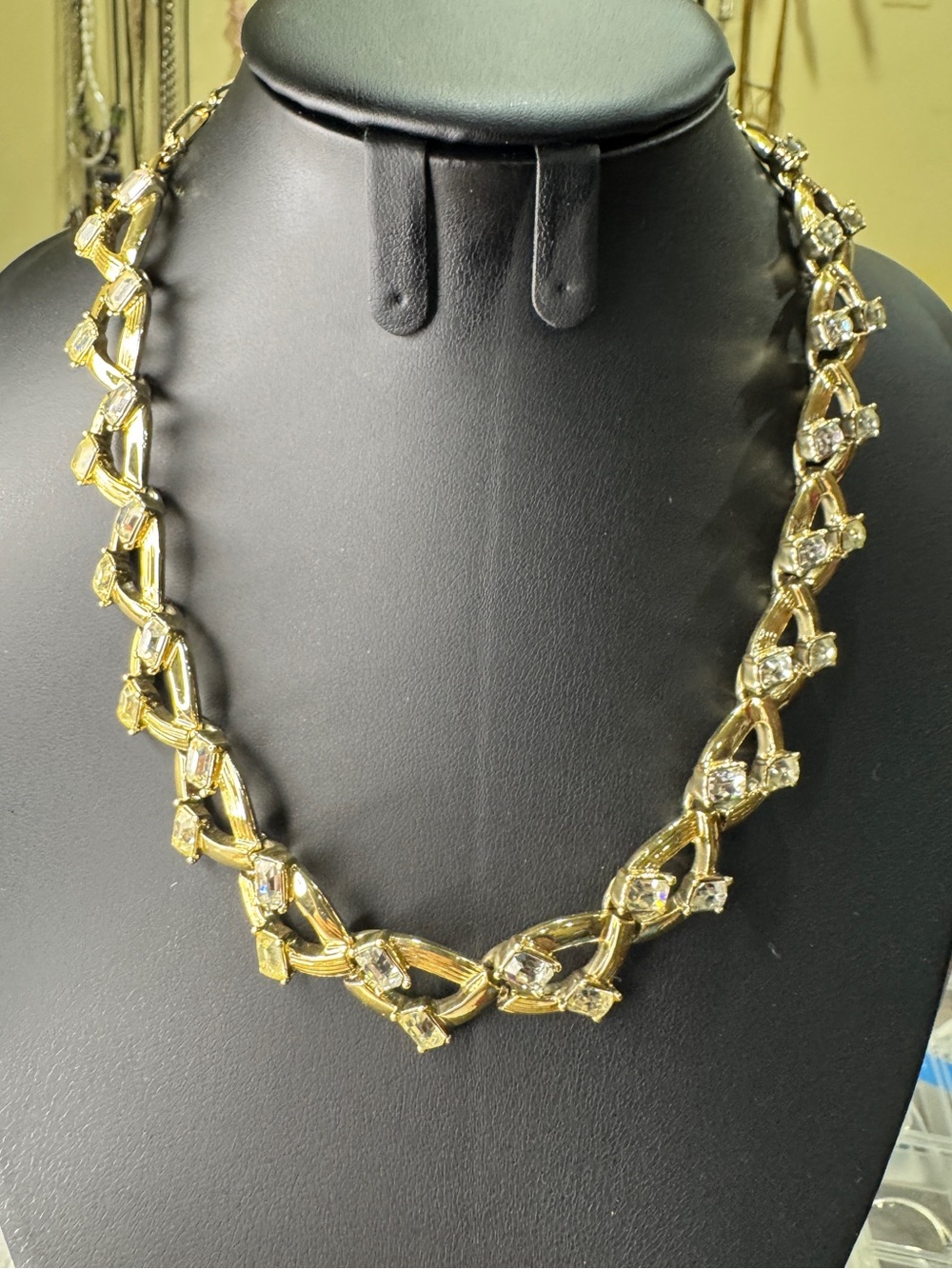 JAPAN signed vintage Link Crystal Necklace - Women Jewelry